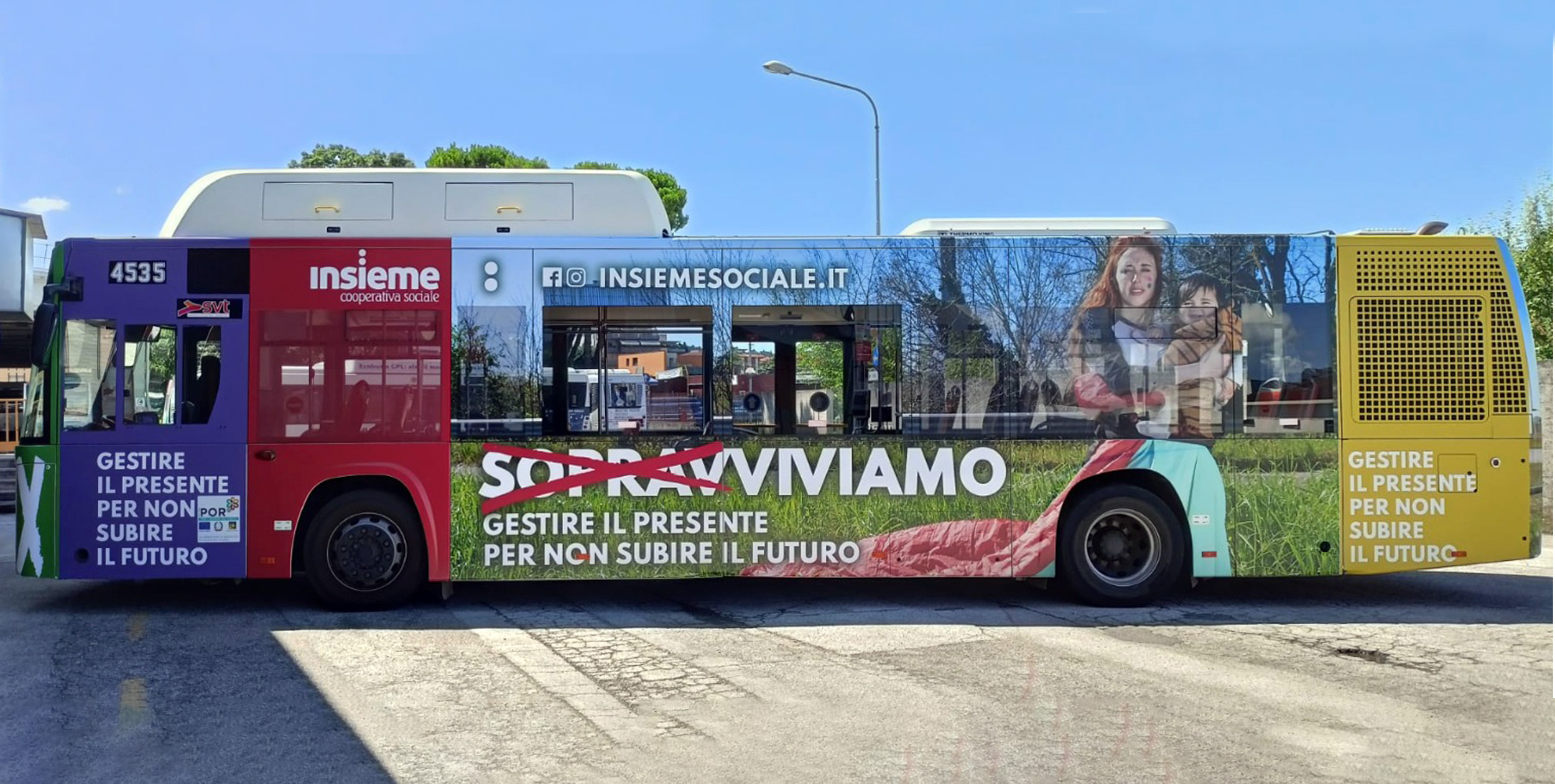 insieme-advertising-campaign-bus-chiani.eu