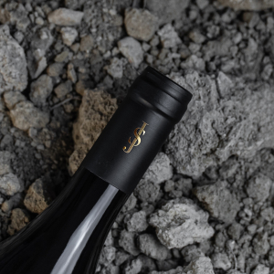 josetta-saffirio-brand-identity-wine-labels-chiani josetta-saffirio-brand-identity-wine-labels-chiani