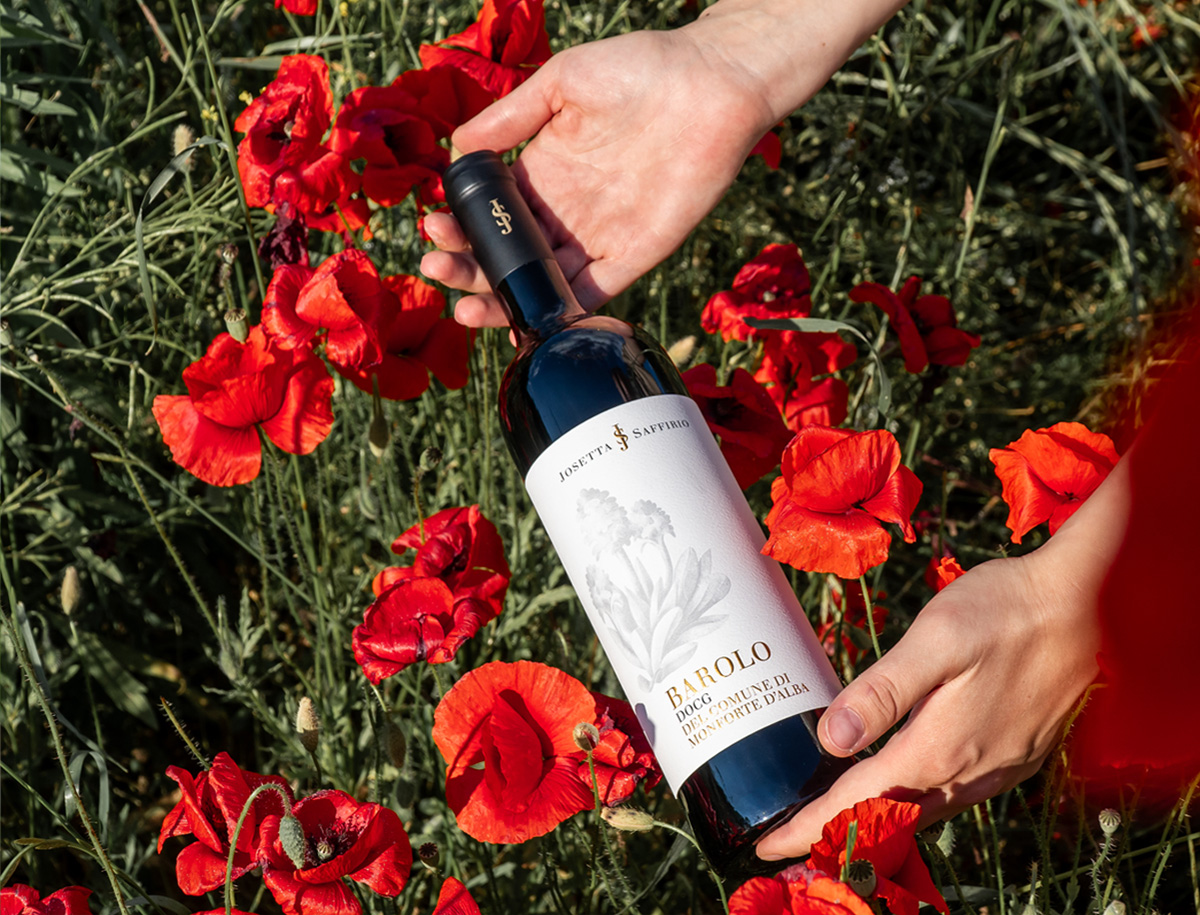 josetta-saffirio-brand-identity-wine-labels-chiani josetta-saffirio-brand-identity-wine-labels-chiani
