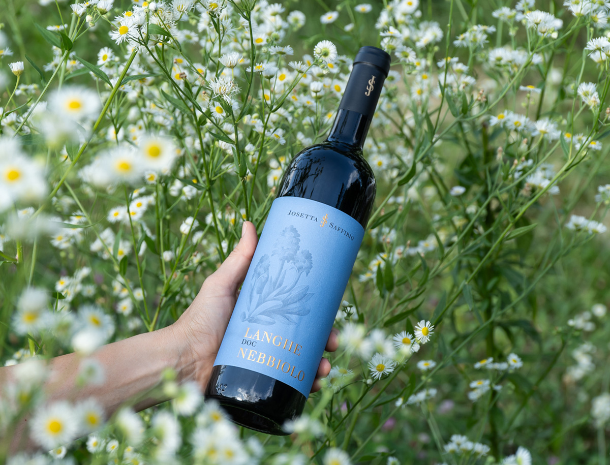 josetta-saffirio-brand-identity-wine-labels-chiani josetta-saffirio-brand-identity-wine-labels-chiani