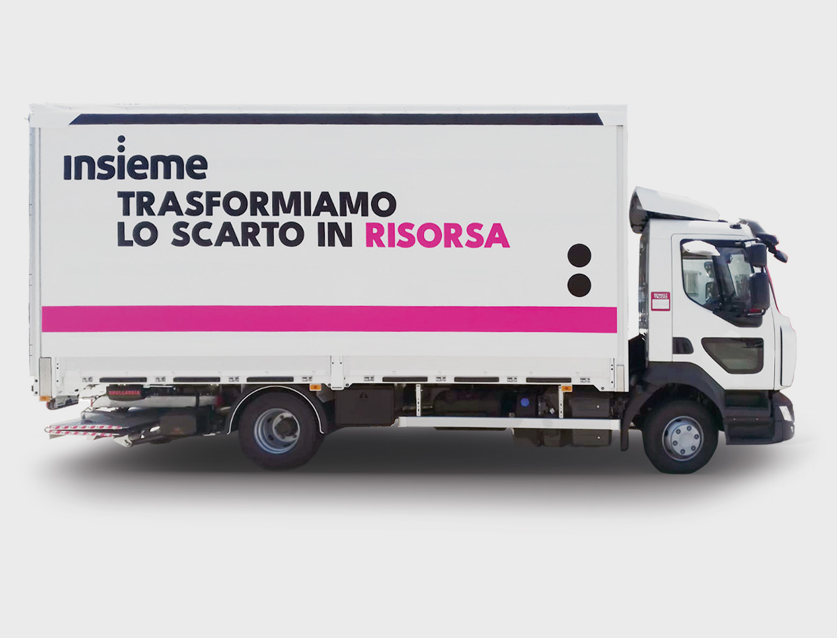 insieme-cooperativa-sociale-corporate-identity-system-chiani