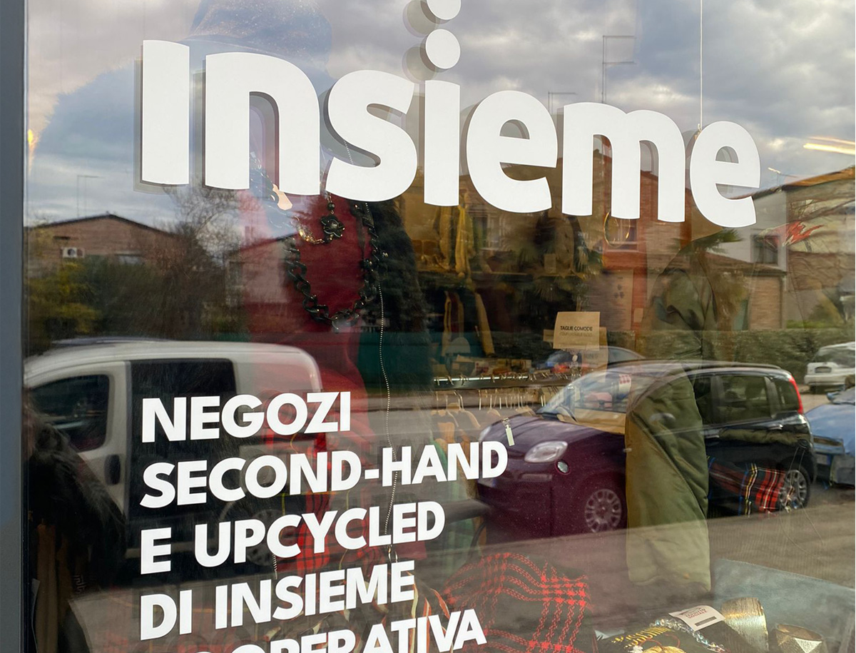 insieme-cooperativa-sociale-corporate-identity-system-chiani